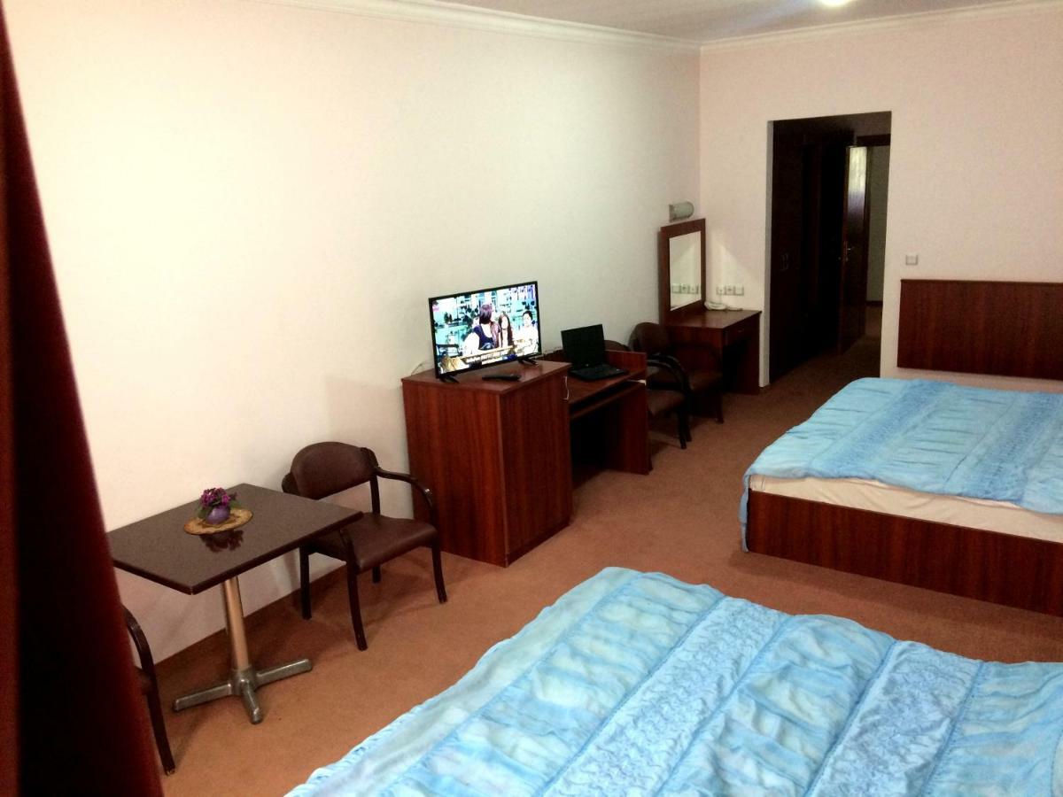 Hotel Oxa Novi Pazar Zewnętrze zdjęcie